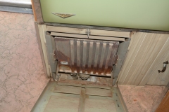 Interior heater.  Hmm, I think I won't trust this!